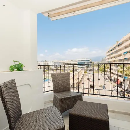 Apartment Vacation With Private Parking In Puerto Banus